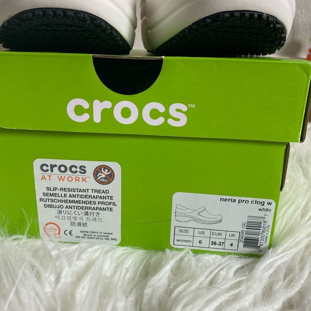 Crocs - Picture 5 of 5